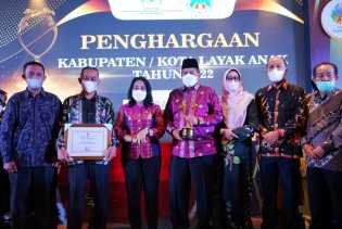 Deretan Prestasi Diraih Alfedri-Husni Memimpin Siak Selama Setahun 