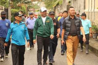 Gotong Royong Bersama Pedagang, Disperindag Tata Ulang Pasar Sail