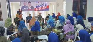 Bapaslon AMAn Gelar Pelatihan Rajut untuk Emak-Emak UMKM Pekanbaru