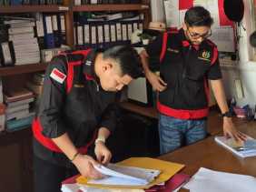 Kejari Inhil Geledah Kantor Dinas PUTR, Usut Dugaan Korupsi Proyek Jalan Rp15 Miliar