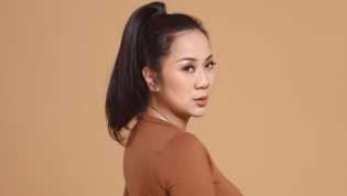 Pakai Dress, Tante Ernie: Badan Lagi Ngembang Kayak Bolu