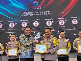 Polres Kuantan Singingi Raih Peringkat Pertama Predikat Kepatuhan Pelayanan Publik Tingkat Kepolisian Resor Tahun 2024