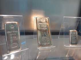 Harga Emas Antam Hari Ini Anjlok Hingga Rp 29.000