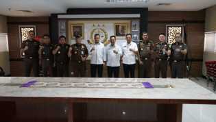 Dua Hari Dilantik Jadi Pj Wako Pekanbaru, Muflihun Datangi Kantor Kejari, Ada Apa?