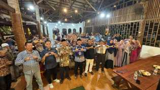 Paslon Agung Nugroho dan Markarius Anwar Gelar Silaturahmi dengan Warga Rumbai, Fokus Bahas Infrastruktur