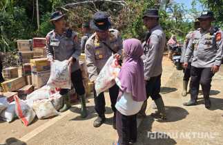 Brimob Tembus 11 Titik Longsor di Agam, 1.500 Warga Terisolir Terselamatkan