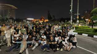 Tren Foto di Persimpangan Kota Pekanbaru, Estetik atau Berbahaya?