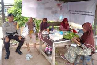 Bhabinkamtibmas Ajak Ibu-Ibu di Lenggadai Hulu Cegah Hoaks demi Pilkada Damai