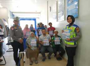 Polwan Cantik Satlantas Polres Rohil Sosialisasi Pemilu di Kantor BRI KCP Ujungtanjung