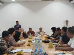 Komisi II DPRD Pekanbaru Soroti Dugaan Tunggakan Pajak Alfamart