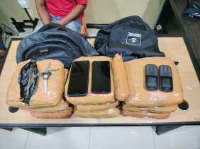 Satreskoba Polres Rohul Tangkap Dua Kurir Daun Ganja Kering