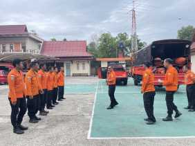 Tim SAR Pekanbaru Lakukan Pencarian Mahasiswa Hanyut di Sungai Batang Gansal