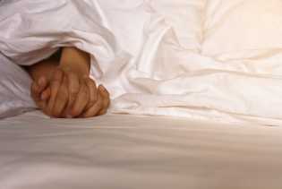 Waktu Ideal dan Sehat untuk Seks di Bulan Ramadan