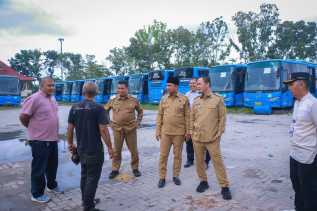 Kecewa Dapati Puluhan Bus TMP Tak Jalan, Wako Pekanbaru Pastikan Evaluasi Pengelola