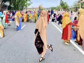 Thatalia Yunda Bangga Jadi Bagian dari 6000 Peserta Tari Zapin Masal