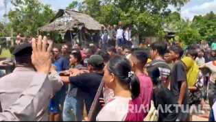 Bupati Kuansing Dikepung, Mobil Kapolres Hancur, Wartawan Dikeroyok