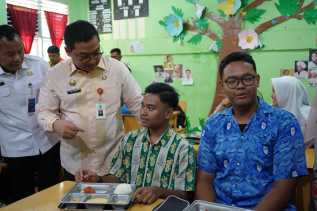 Pemprov Riau Pastikan Pelaksanan MBG Berjalan Lancar