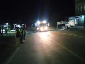 Polsek Kemuning Patroli Blue Light Jaga Keamanan dan Ketertiban Lalu Lintas