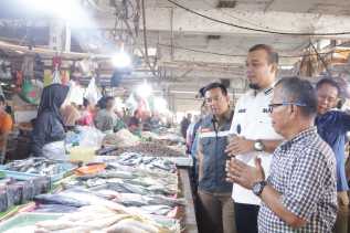 Jelang Nataru, Bupati Inhu Sidak Pasar hingga Gudang Bulog