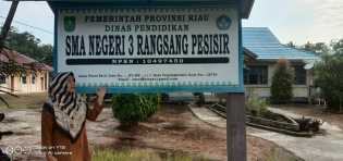 Pengabdian Guru di Ujung Negeri Demi Ibu Pertiwi