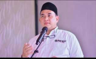 PWI Riau Salurkan Ratusan Paket Sembako Bagi Anggota