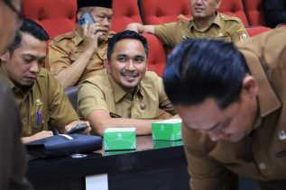 Kabel Optik Ganggu Pengguna Jalan, Pemko Pekanbaru Minta Penyedia Jasa Benahi