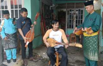 Kunjungan Datuk Seri Muspidauan dan Tim Rumah BUMN ke UMKM Binaan LAMR Kota Pekanbaru