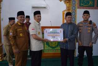 Gubri Syamsuar Salurkan Bantuan di Kabupaten Bengkalis