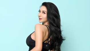 Siva Aprilia Joget Seksi Bikin Denny Sumargo Bergoyang!