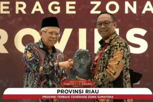 Pemprov Riau Raih Penghargaan Paritrana Award 2024 sebagai Provinsi Terbaik di Zona Sumatera