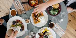 Maun Menurunkan Berat Badan? Ketahui Jarak Waktu Makan yang Ideal Dilakukan