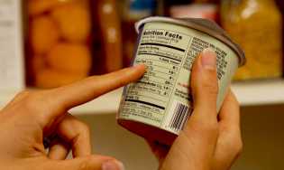 Cara Baca Label Makanan yang Mudah agar Lebih Cermat Memilih Makanan