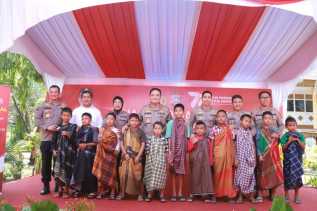 Ratusan Anak Ikuti Sunat Masal Polda Riau