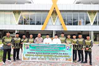 Raih Green Policing Award, 10 Bhabinkamtibmas Polda Riau Berangkat Umroh