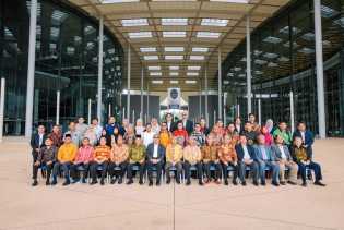 Disaksikan Gubernur Riau, UIR Teken MoU dengan UTP Malaysia