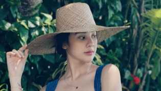 Potret Anya Geraldine Pakai Bikini Biru, Netizen: Ingat Mama Mantau