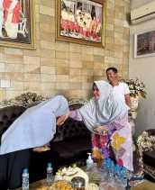 Bupati Bengkalis Bangga 2 Putri Sakai Penghafal Quran Berangkat ke Turki dan Yaman