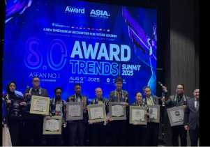 Ketua Masjid Agung Ar Rahman Pekanbaru Raih Penghargaan dari Indonesia Award Magazine