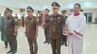 Kejari Gelar Pelantikan Dua Pejabat Baru, Ini Harapan Besar dari Kepala Kejaksaan