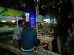 Patroli Polsek Kemuning Jaga Kamtibmas Menjelang Pilkada