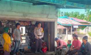 Aipda Simanjuntak Gencar Sosialisasi Cooling System untuk Sukseskan Pemilu 2024 di Desa Bagan Jaya