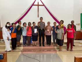 Serdik Sespimmen 62 Sosialisasi Kamtibmas dan Beri Bantuan ke GMI Manna Firdaus