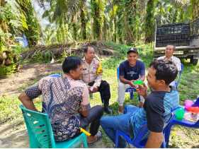 Polsek Mandau Gencarkan Pesan Damai Jelang Pilkada 2024 Hingga ke Kawasan 'Paru-Paru Dunia'