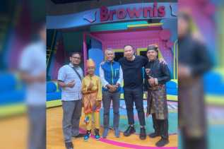 Pacu Jalur Viral Hingga Diundang ke TV Nasional, Mardianto Manan Bangga dan Terharu