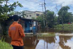 BPBD Pekanbaru Imbau Masyarakat Waspadai Ancaman Banjir di Musim Penghujan
