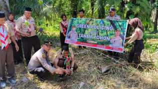 Hijaukan Bumi Perkemahan, Kapolsek Rimba Melintang dan Wabup Rohil Dorong Green Policing di Jambore Pramuka