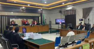 JPU Tuntut Bupati Nonaktif Kepulauan Meranti 9 Tahun Penjara