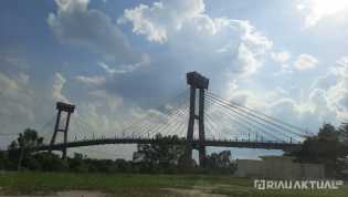 Menengok Lift 73 Meter di Atas Jembatan Sultanah Latifah Siak