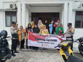 Bhabinkamtibmas Ajak Ibu-Ibu Bersama Polri, Ciptakan Pilkada Damai di Rimba Melintang