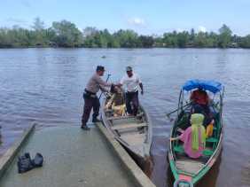 Polsek Keritang Sambangi Masyarakat Desa Lintas Luar untuk Sosialisasi Pemilu Damai 2024